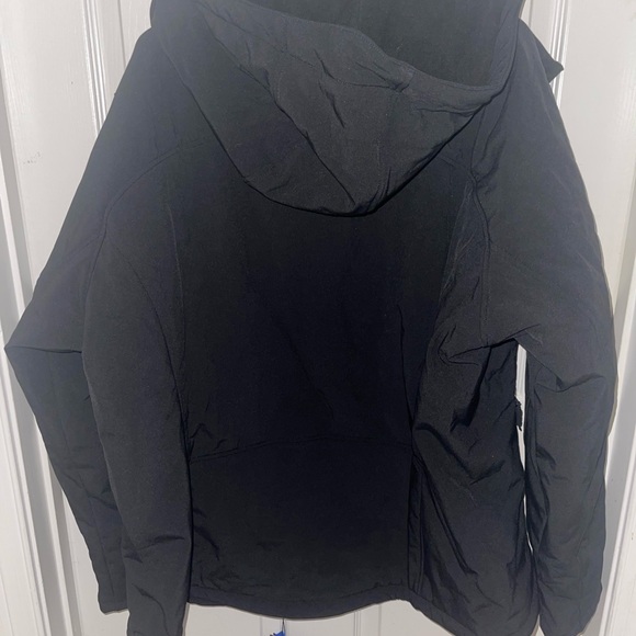 Ororo Heated Jacket with battery set. New in box - Picture 8 of 10